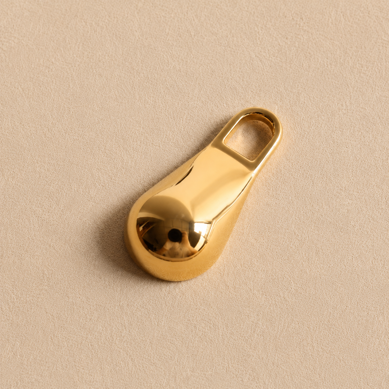 18K Gold