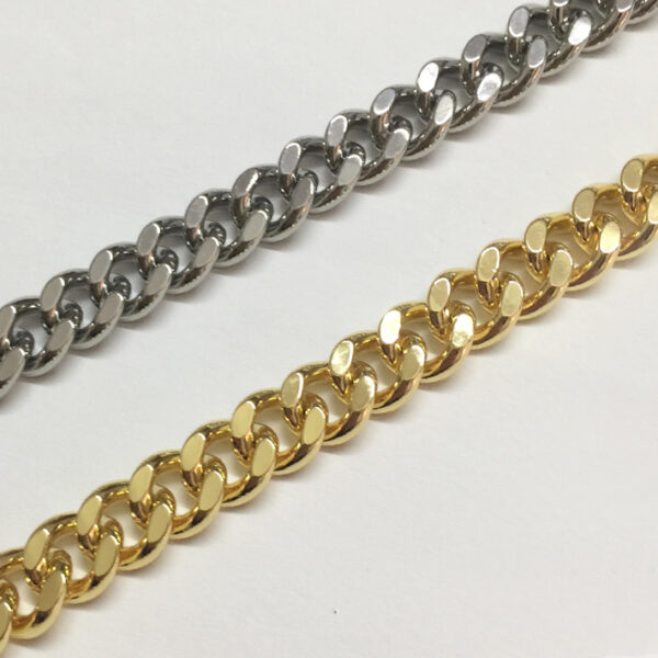 metal curb chains in silver and gold finishes